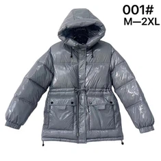 Madinga pilkos spalvos gobtuvų striukė